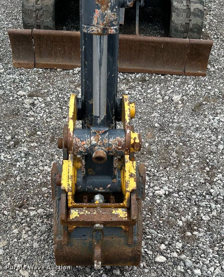 image for item KH9570 2007 John Deere 17D  mini excavator