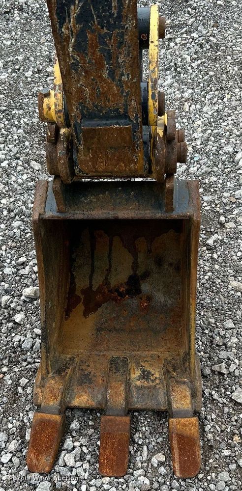 image for item KH9570 2007 John Deere 17D  mini excavator