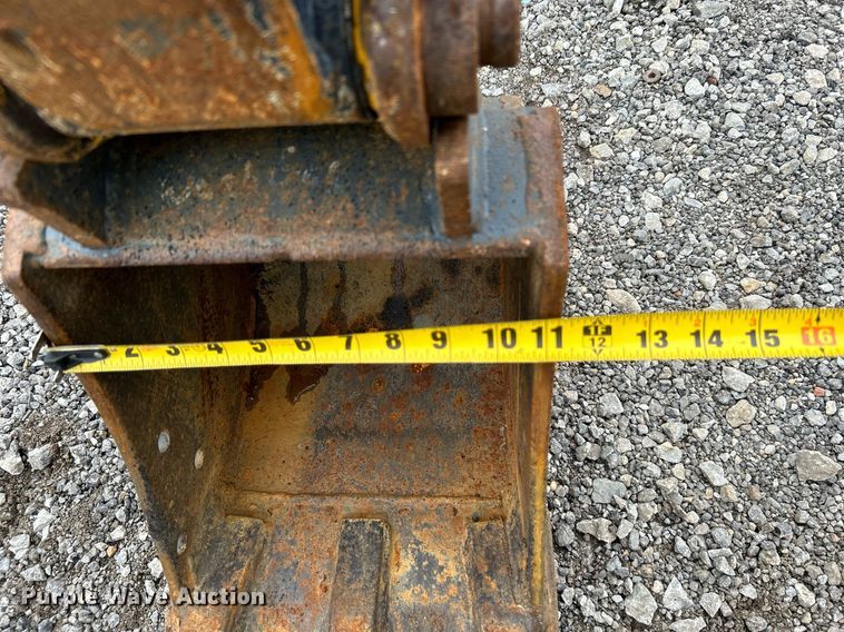 image for item KH9570 2007 John Deere 17D  mini excavator