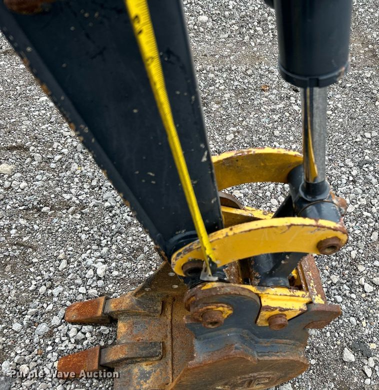 image for item KH9570 2007 John Deere 17D  mini excavator