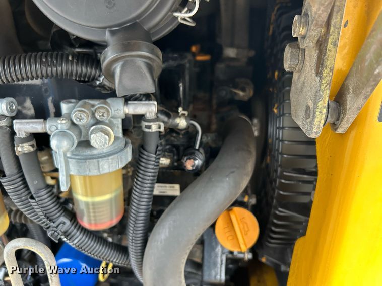 image for item KH9570 2007 John Deere 17D  mini excavator