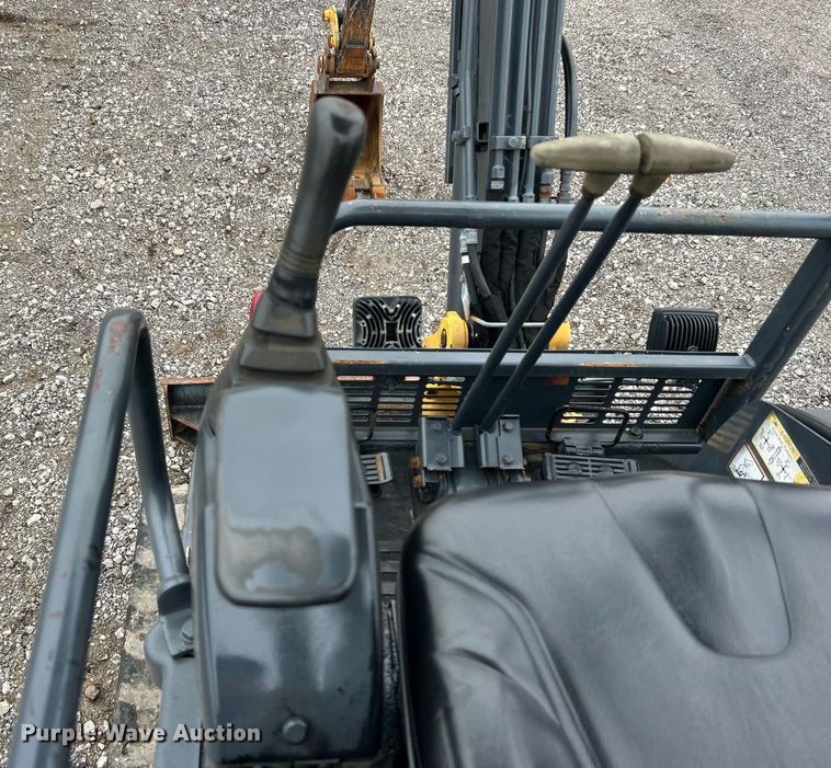 image for item KH9570 2007 John Deere 17D  mini excavator