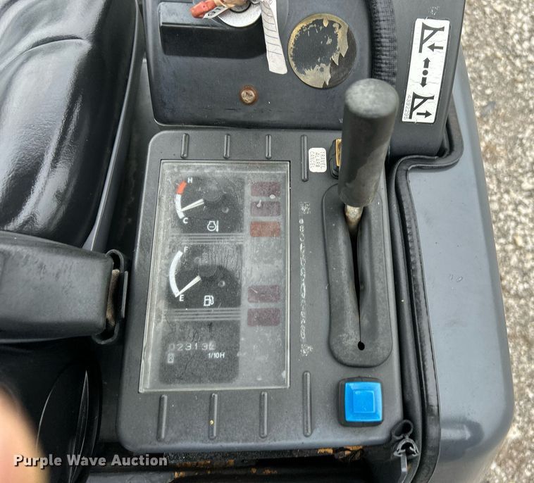 image for item KH9570 2007 John Deere 17D  mini excavator