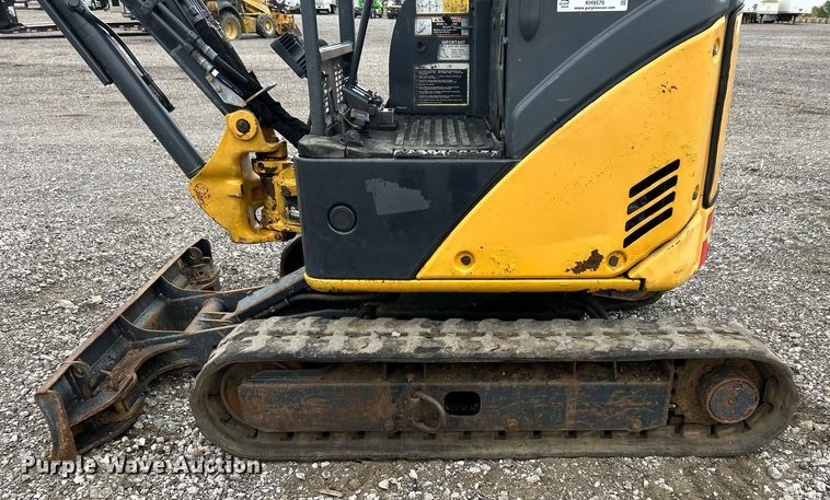 image for item KH9570 2007 John Deere 17D  mini excavator