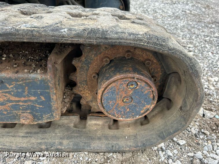 image for item KH9570 2007 John Deere 17D  mini excavator