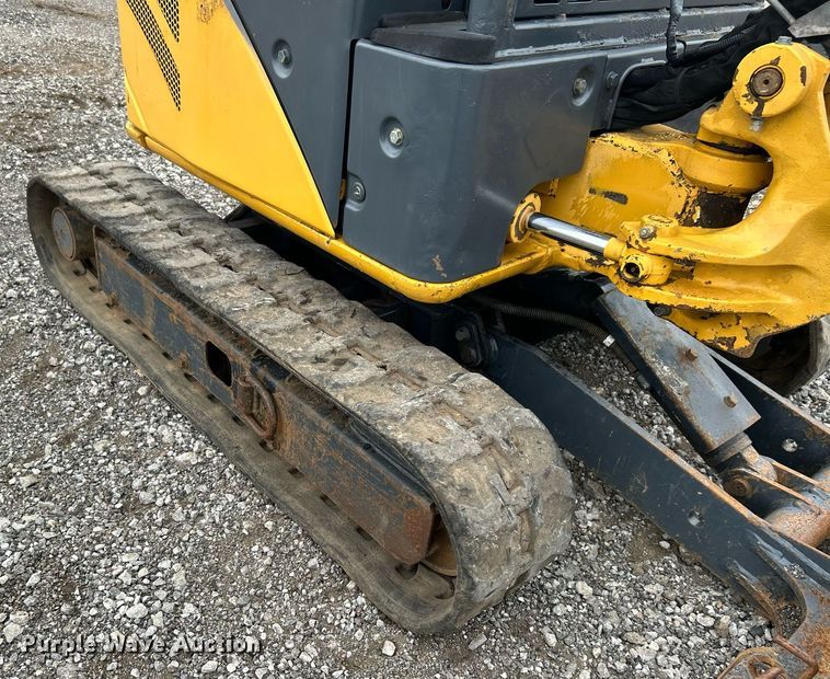 image for item KH9570 2007 John Deere 17D  mini excavator
