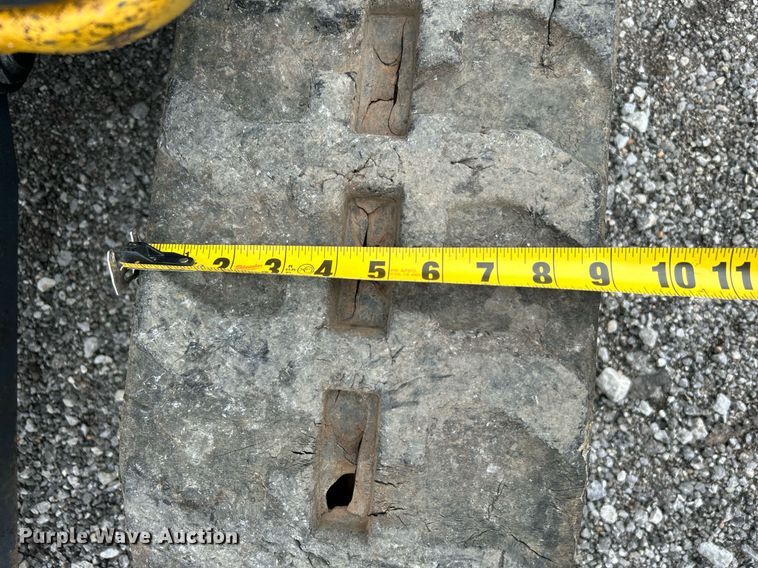 image for item KH9570 2007 John Deere 17D  mini excavator