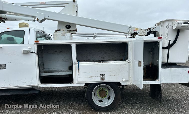 image for item KH9571 2008 Ford F450 Super Duty  bucket truck