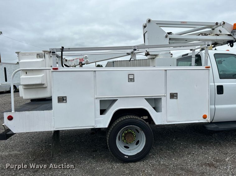 image for item KH9571 2008 Ford F450 Super Duty  bucket truck