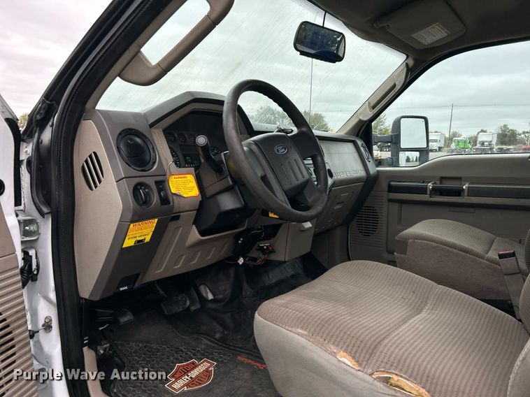 image for item KH9571 2008 Ford F450 Super Duty  bucket truck