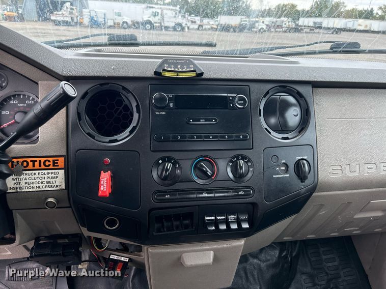 image for item KH9571 2008 Ford F450 Super Duty  bucket truck