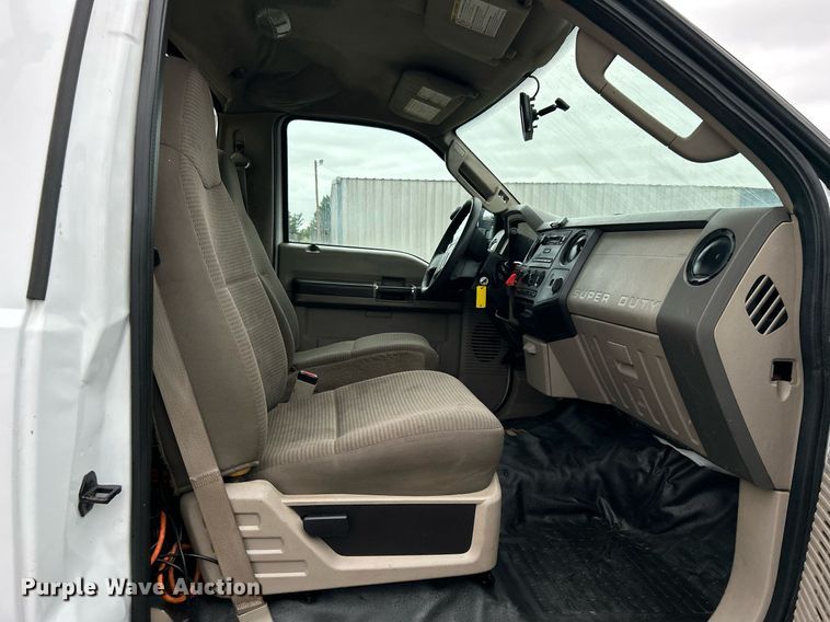 image for item KH9571 2008 Ford F450 Super Duty  bucket truck