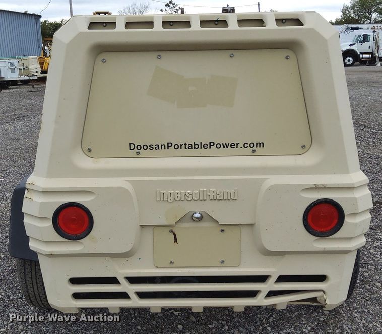 image for item KH9573 2012 Doosan P185  air compressor