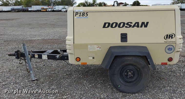 image for item KH9573 2012 Doosan P185  air compressor