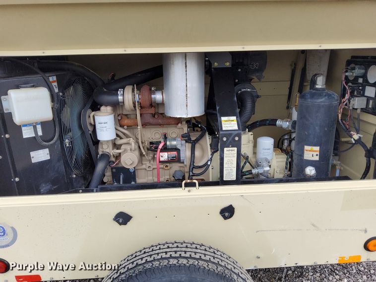 image for item KH9573 2012 Doosan P185  air compressor