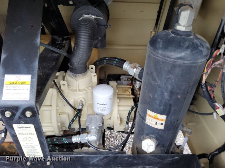 image for item KH9573 2012 Doosan P185  air compressor