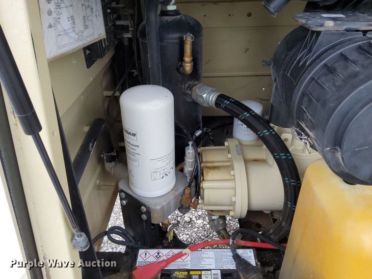 image for item KH9573 2012 Doosan P185  air compressor