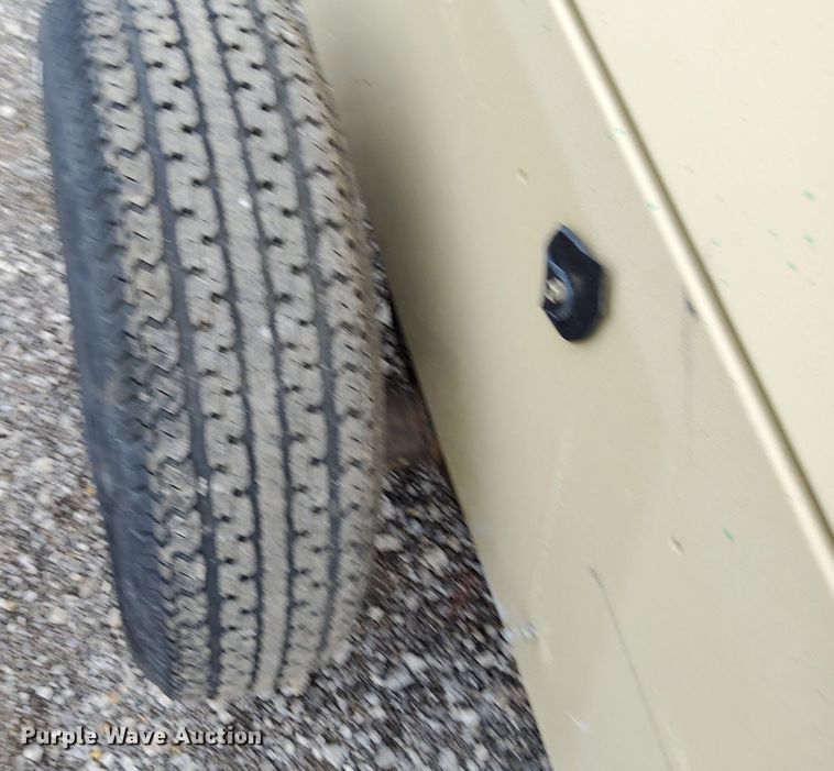 image for item KH9573 2012 Doosan P185  air compressor