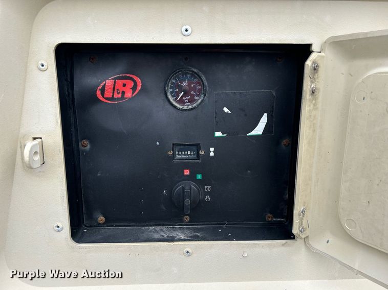 image for item KH9575 2007 Ingersoll Rand P185  air compressor