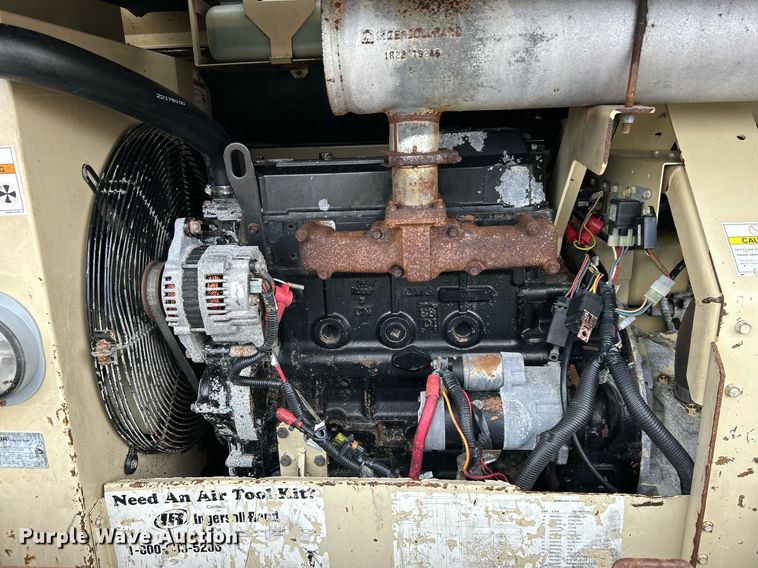 image for item KH9575 2007 Ingersoll Rand P185  air compressor