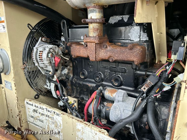 image for item KH9575 2007 Ingersoll Rand P185  air compressor