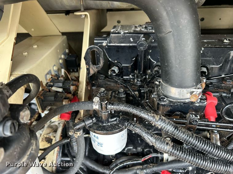 image for item KH9575 2007 Ingersoll Rand P185  air compressor