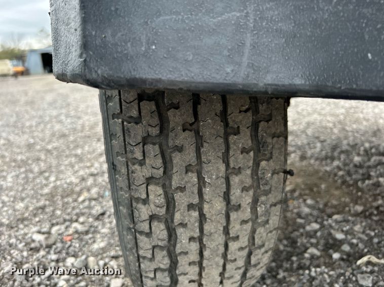 image for item KH9575 2007 Ingersoll Rand P185  air compressor