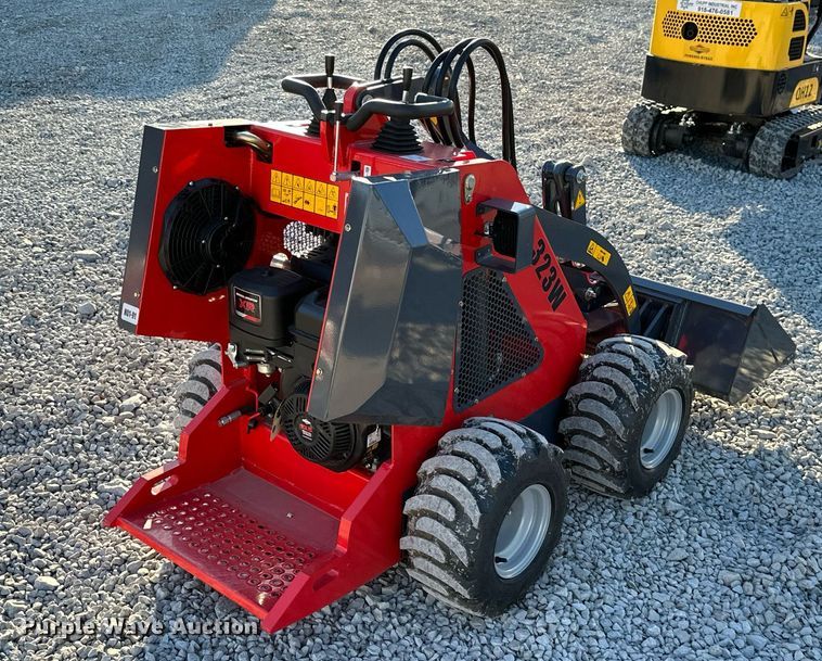 image for item KT9139 SDLOOL 323W  compact utility loader