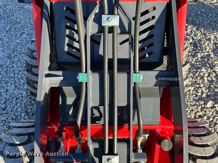 image for item KT9139 SDLOOL 323W  compact utility loader