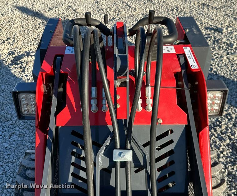 image for item KT9139 SDLOOL 323W  compact utility loader