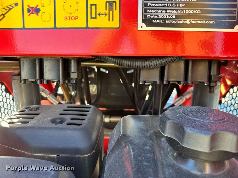 image for item KT9139 SDLOOL 323W  compact utility loader