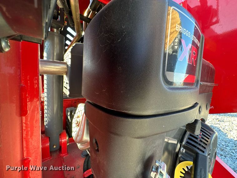 image for item KT9139 SDLOOL 323W  compact utility loader