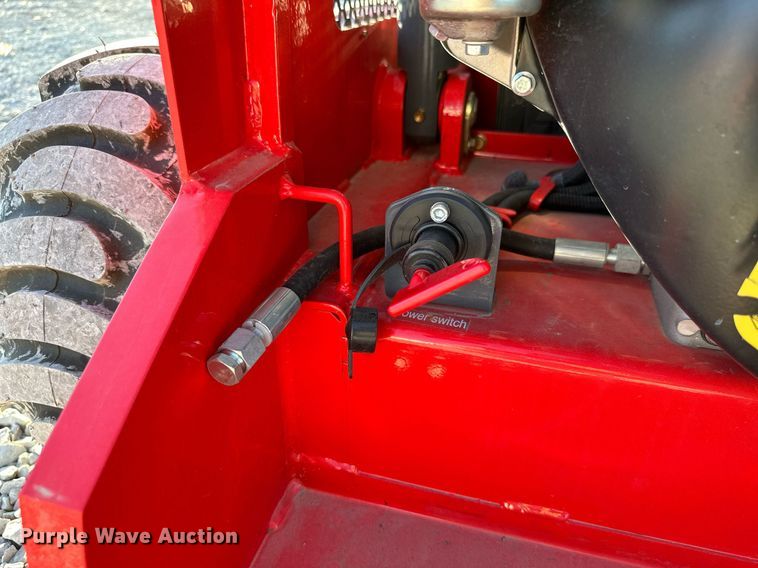 image for item KT9139 SDLOOL 323W  compact utility loader