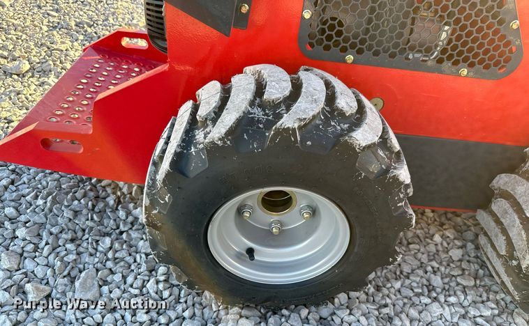 image for item KT9139 SDLOOL 323W  compact utility loader