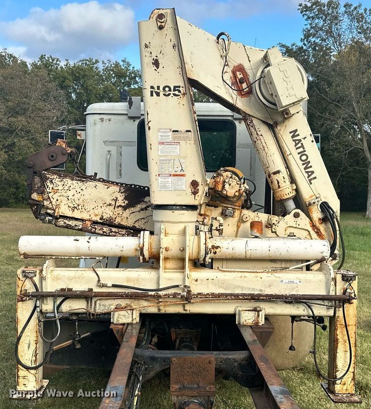 image for item KT9248 National N95  knuckle boom crane