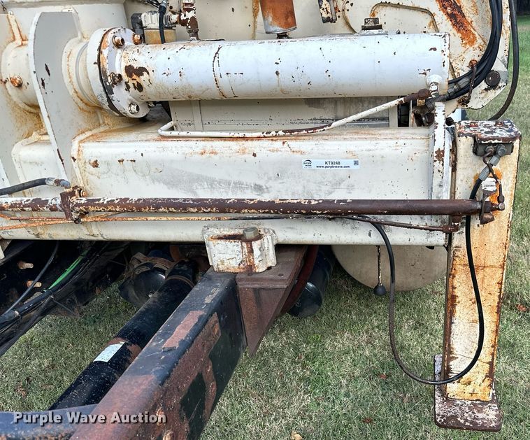 image for item KT9248 National N95  knuckle boom crane