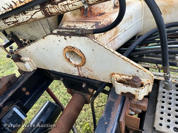 image for item KT9248 National N95  knuckle boom crane