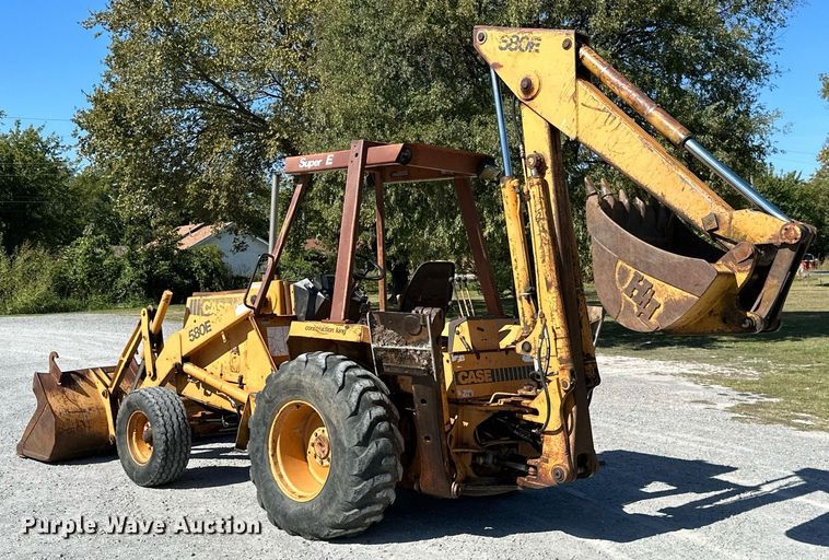 image for item KT9255 1984 Case 580 Super E  backhoe