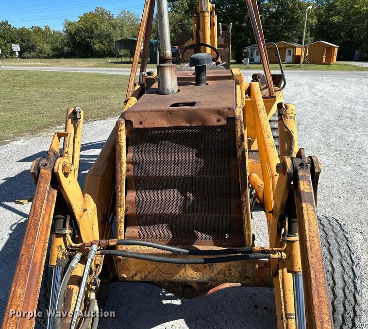 image for item KT9255 1984 Case 580 Super E  backhoe