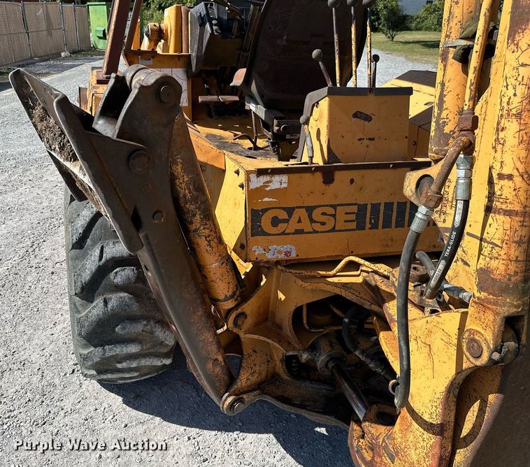 image for item KT9255 1984 Case 580 Super E  backhoe