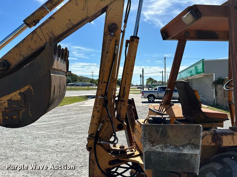 image for item KT9255 1984 Case 580 Super E  backhoe