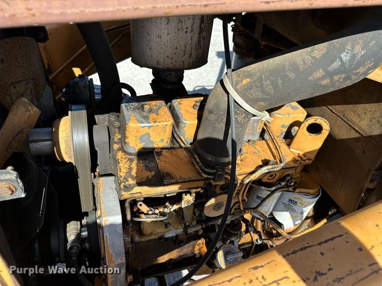 image for item KT9255 1984 Case 580 Super E  backhoe