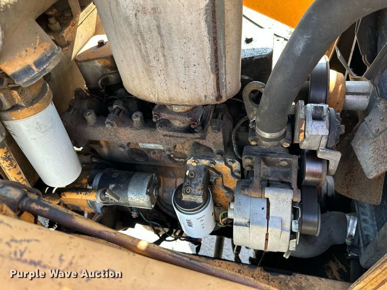 image for item KT9255 1984 Case 580 Super E  backhoe