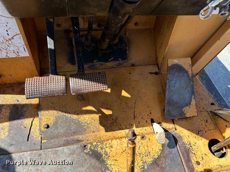 image for item KT9255 1984 Case 580 Super E  backhoe