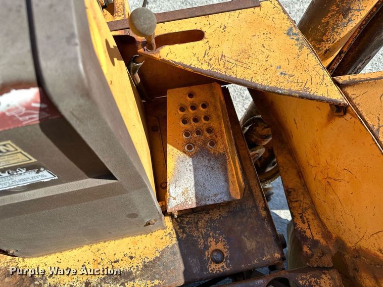 image for item KT9255 1984 Case 580 Super E  backhoe