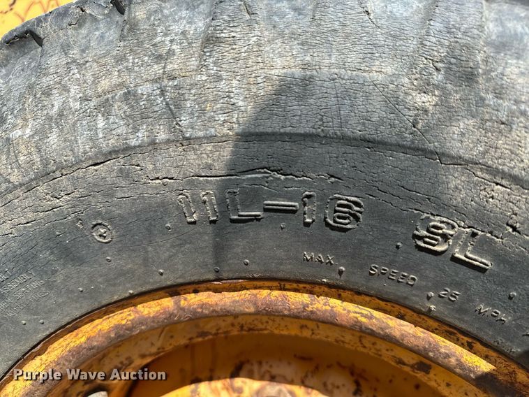 image for item KT9255 1984 Case 580 Super E  backhoe