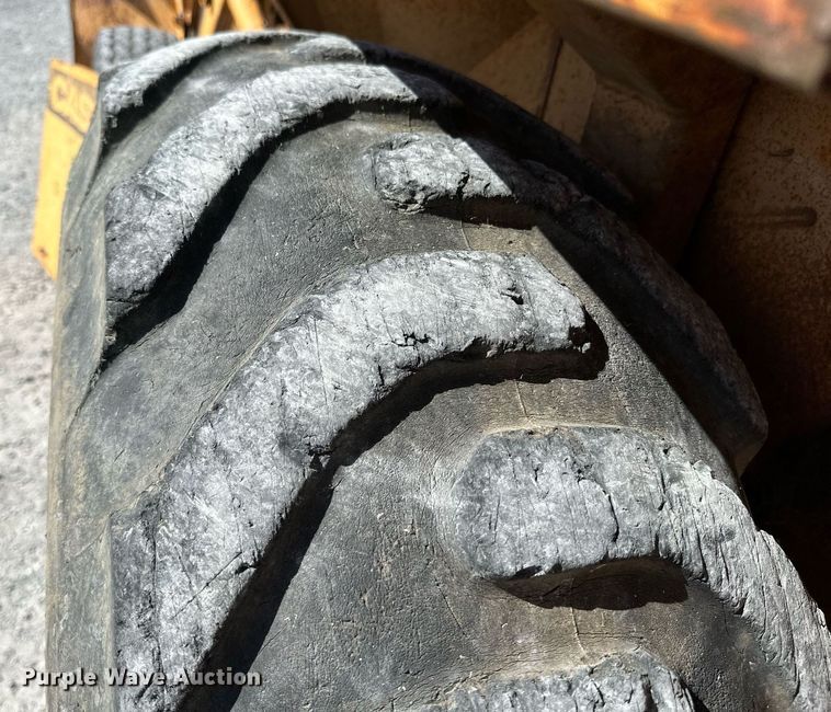 image for item KT9255 1984 Case 580 Super E  backhoe