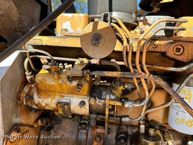 image for item KT9255 1984 Case 580 Super E  backhoe