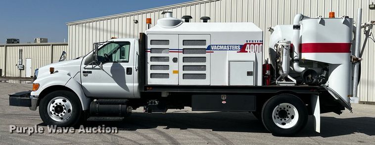 image for item KT9281 2008 Ford F650 Super Duty  vacuum truck