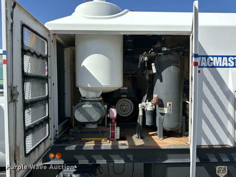 image for item KT9281 2008 Ford F650 Super Duty  vacuum truck